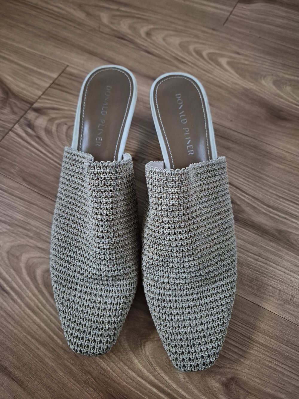 Donald J. Pliner Fenda Knit Slip-On Mules Size 10 Light Beige